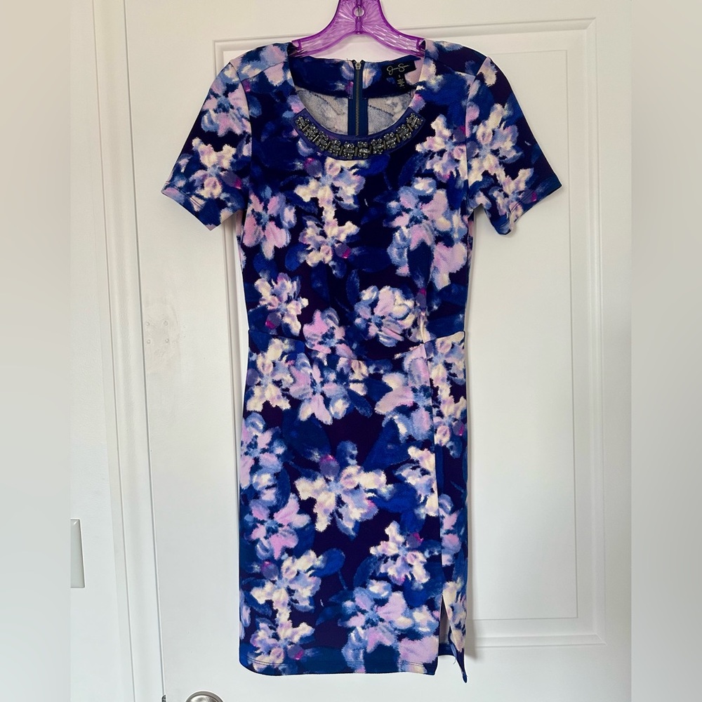 Floral office dress Jessica Simpson built-in necklace